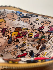 Waxed Canvas Zipper Pouch (Peanuts Edition)